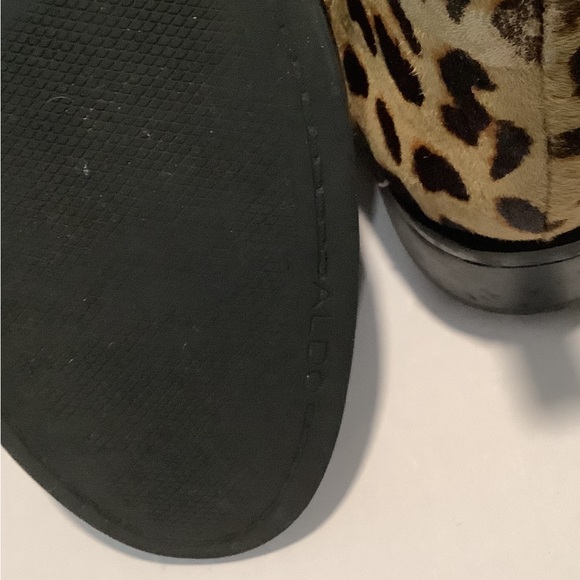 Aldo Scotch Cheetah Print Chelsea Booties Sz 8.5 - Picture 9 of 9